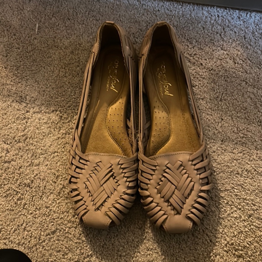 Natural Soul leather shoes size 7